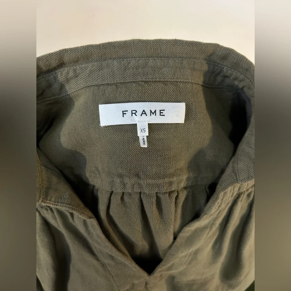 Frame Linen Blend Minimalist Popover Top Faded Militia Green size XS - Picture 8 of 10